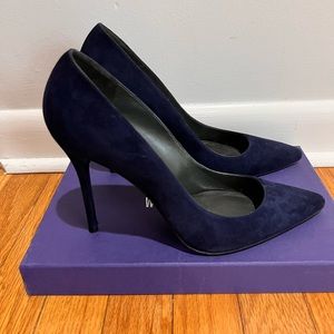 Stuart Weitzman navy blue suede pumps